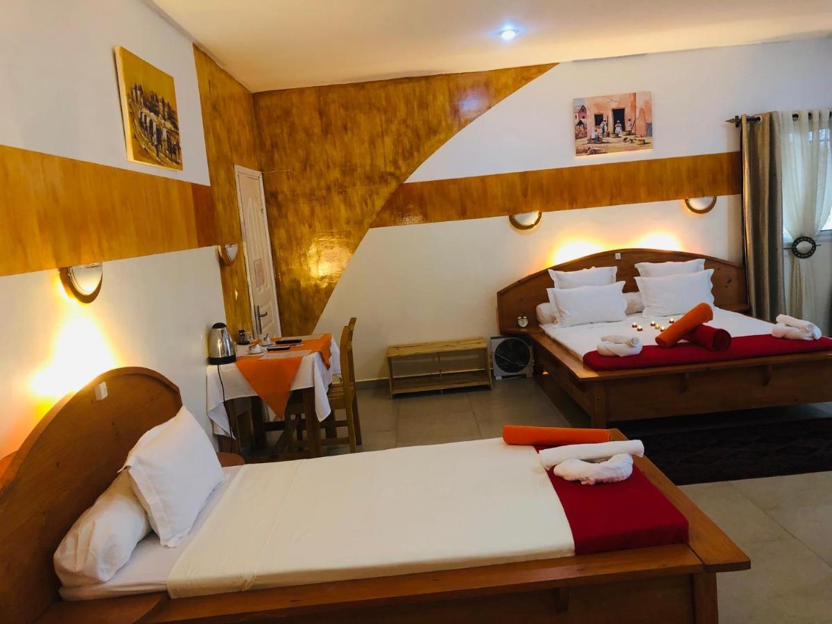 Petite Flower Guest House Talata-maty Exterior foto